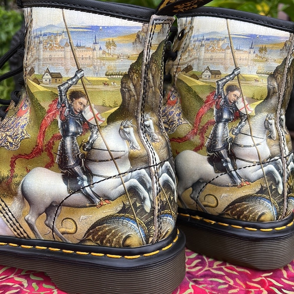 Rare Dr. Martens George & Dragon Backhand 1460 Boots - Picture 11 of 17